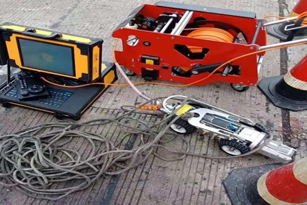 东山CCTV管道检测机器人